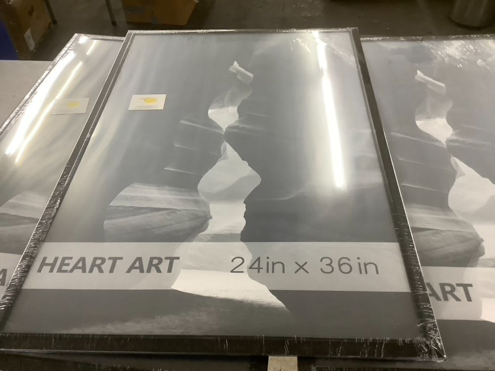 HEART ART 24 x 36 Poster Frame, 4 Pack - Image 4 - Lot 476