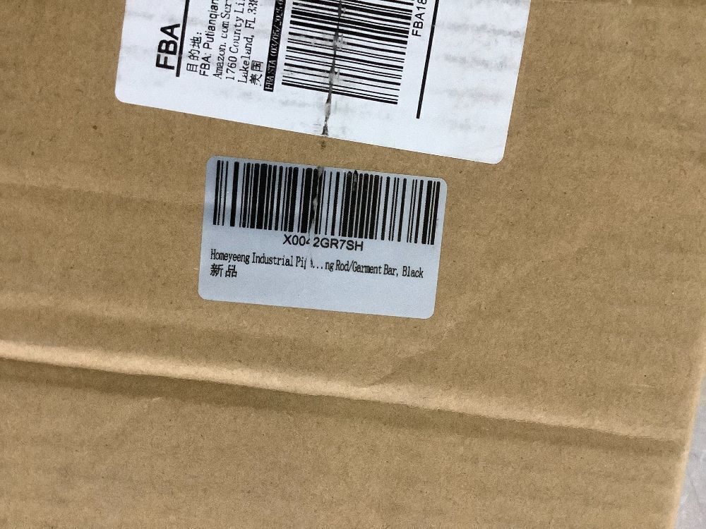 Industrial Pipe Clothes Rack Wall Mounted - Image 6 - Lot 373