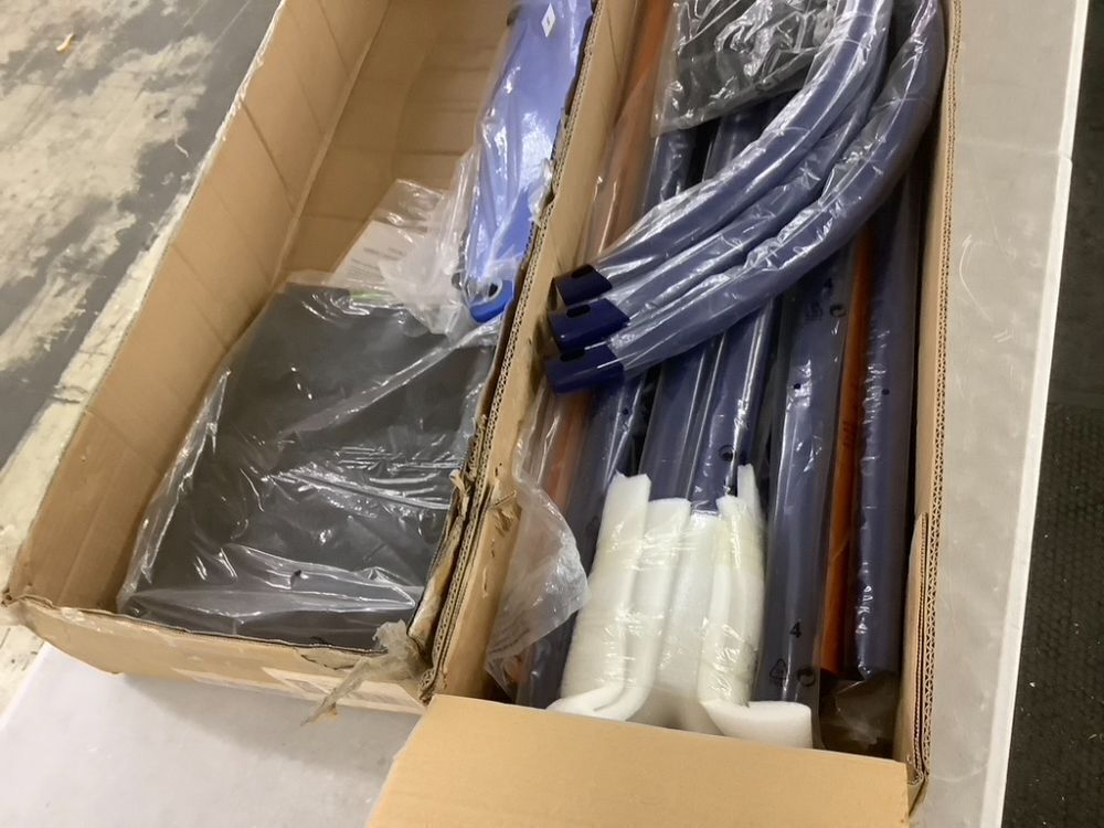 Swing Set with Heavy-Duty A-Frame, 1 Saucer & 1 Belt Swing, 440lb Capacity - Image 4 - Lot 175