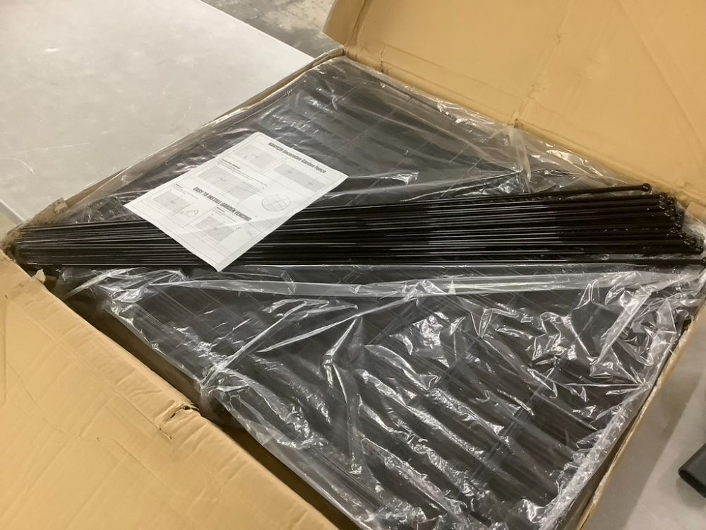 Decorative Garden Fence with Gate, 15 Panels - Image 3 - Lot 271