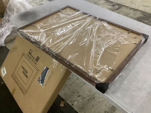 Poster Frames 22" x 30", 2 Pack - Lot 379