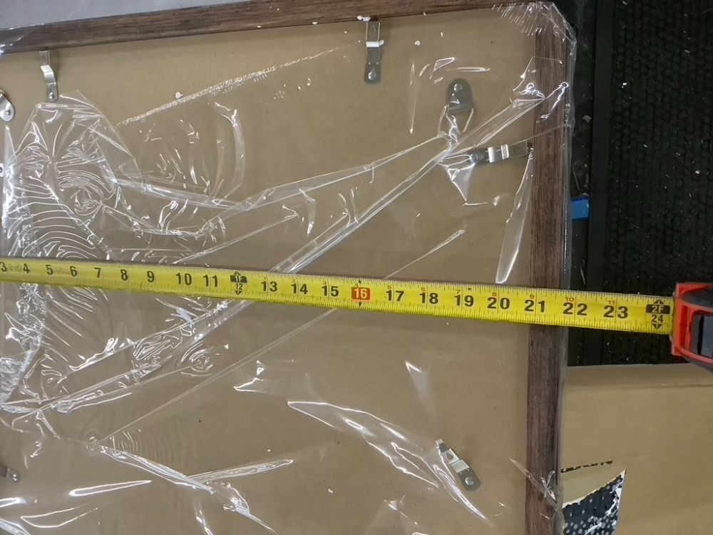 Poster Frames 22" x 30", 2 Pack - Image 5 - Lot 379