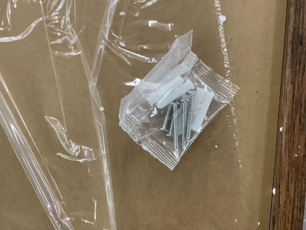 Poster Frames 22" x 30", 2 Pack - Image 7 - Lot 379