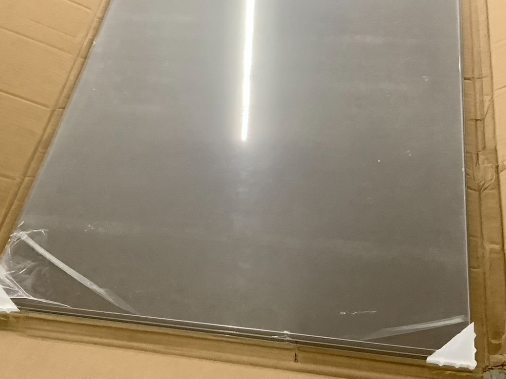 24" x 36" Plexiglass Sheets, 3 Pack - Image 2 - Lot 778