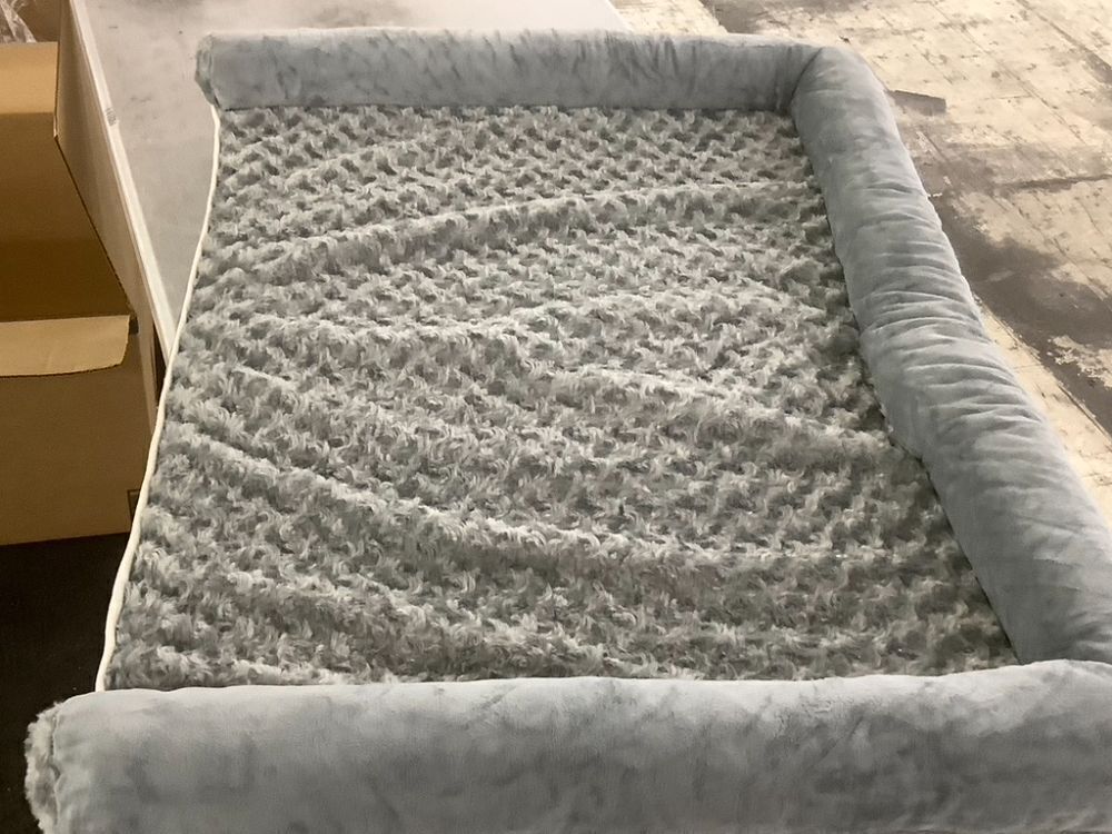 Orthopedic Large Dog Bed - Image 3 - Lot 480