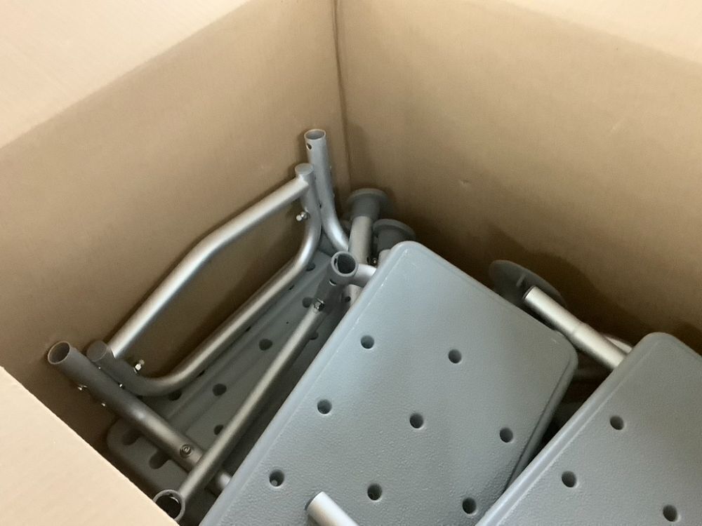 Tub Transfer Bench - Image 3 - Lot 776