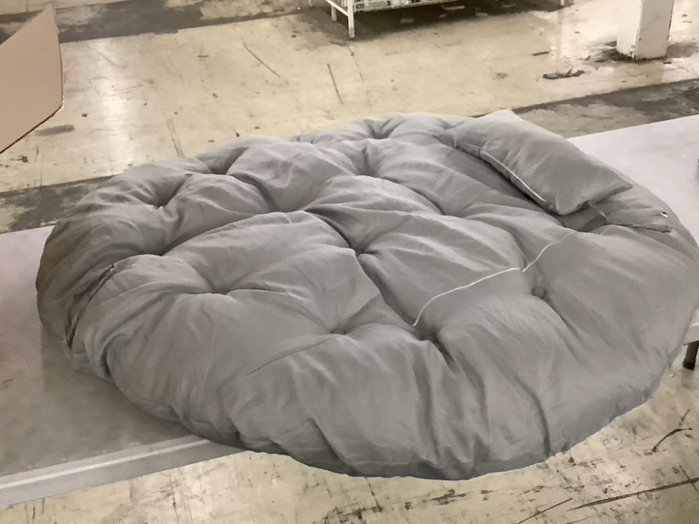 45" Egg Chair Cushion - Image 2 - Lot 777