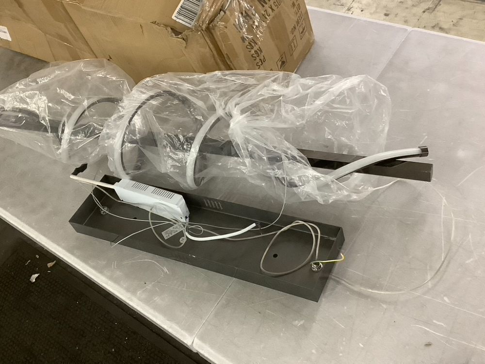 Zeistry Modern LED Pendant Light - Image 2 - Lot 471