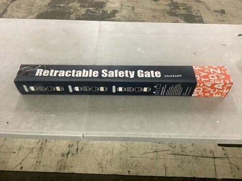 Retractable Baby Gate - Lot 788