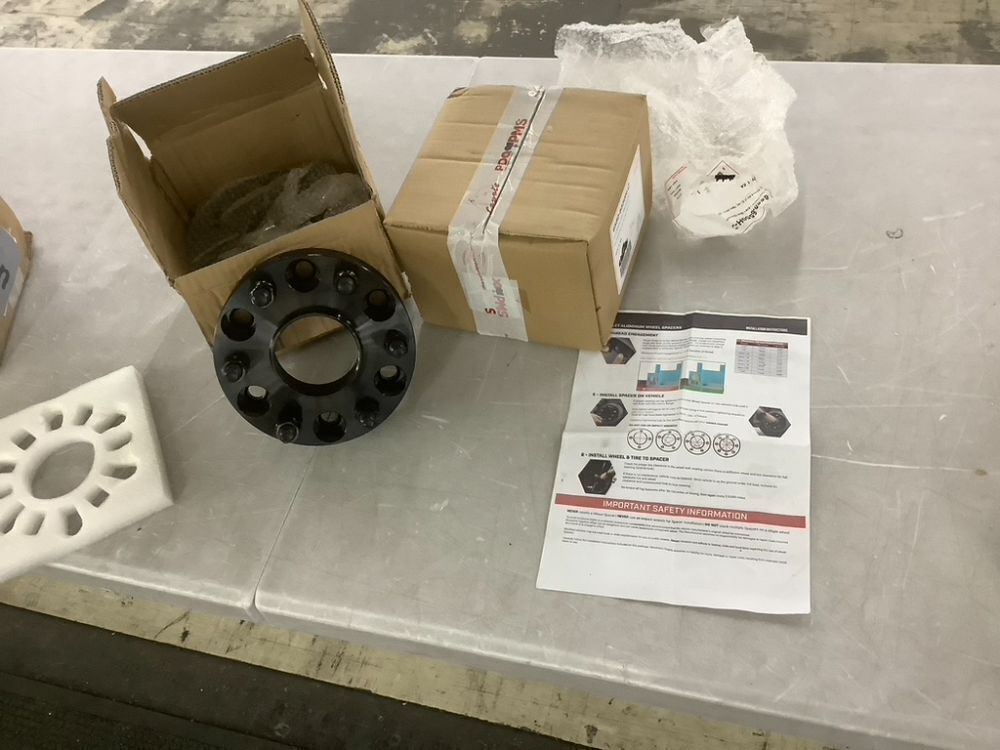 4pc Hub Centric Wheel Spacers Adapters 6x5.5 6x139.7mm 1.50 Inch Thick 78.1mm Hub M14x1.5 14x1.5 Thread Stud Fits Chevy Silverado 1500 Colorado Tahoe | GMC Sierra 1500 Yukon - Image 3 - Lot 177