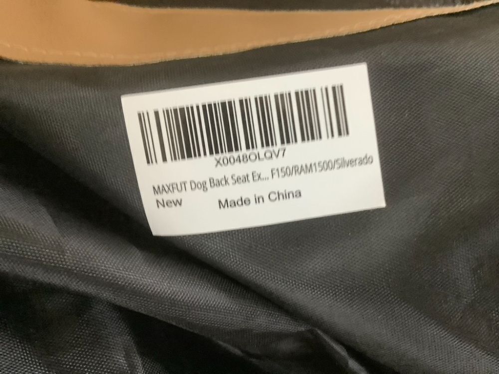 Dog Back Seat Extender for Trucks - Image 5 - Lot 187