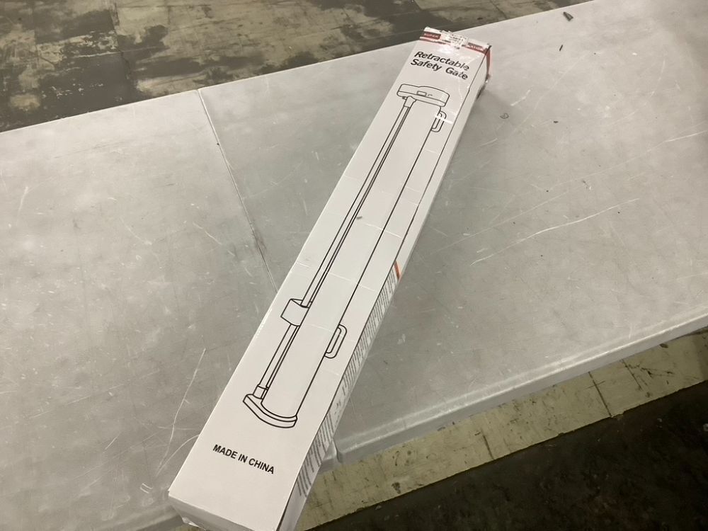 Retractable Baby Gate - Image 1 - Lot 583