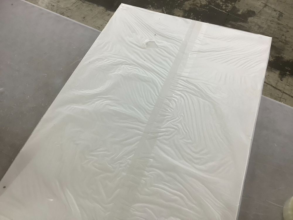 Falling in Art 24x36 Corrugated Plastic Sheets, 3 Pack - Image 3 - Lot 586