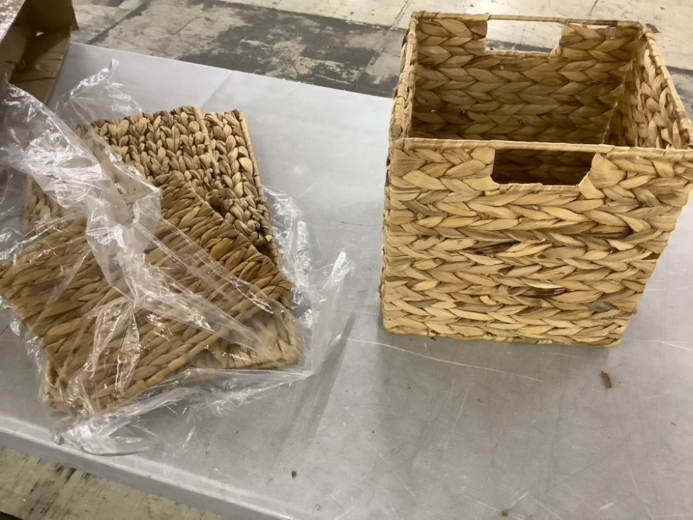 Woven Storage Baskets, 10.5", Set of 2 - Image 1 - Lot 588