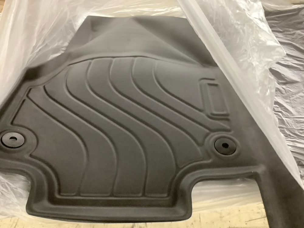 Peleus Floor Mats & Cargo Liner for 2017-2025 Chrysler Pacifica 7 or 8 Passenger (Not Hybrid), Pacifica Touring Series 2017-2025, Limited 2017-2020, L/Lx 2017-2019, Voyager 2020-2025 - Image 3 - Lot 284