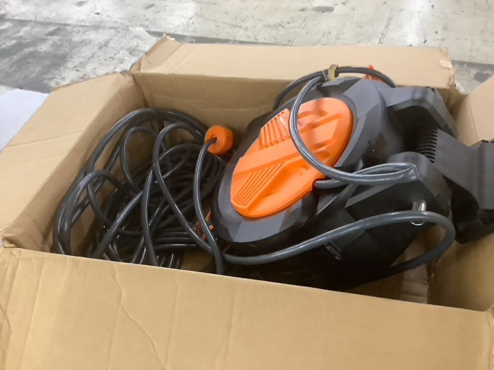 Retractable Garden Hose Reel with Hose - Image 1 - Lot 381