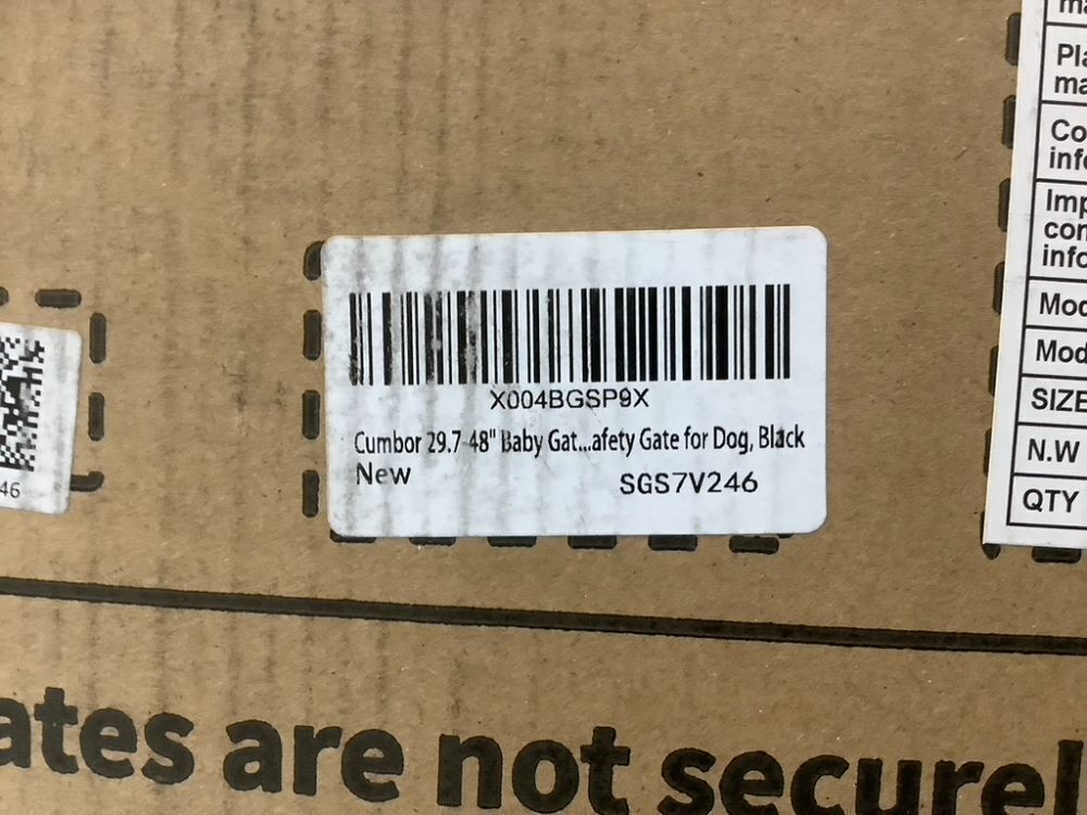 Cumbor 29.7-48" Baby Gate - Image 9 - Lot 283