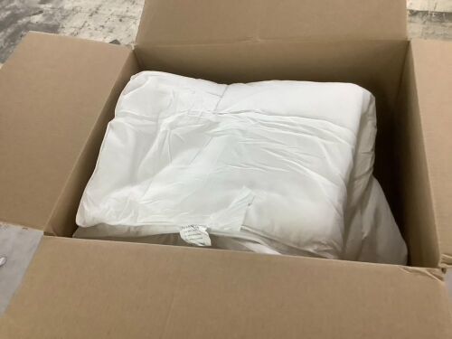 TEKAMON Duvet Insert, Queen - Lot 289