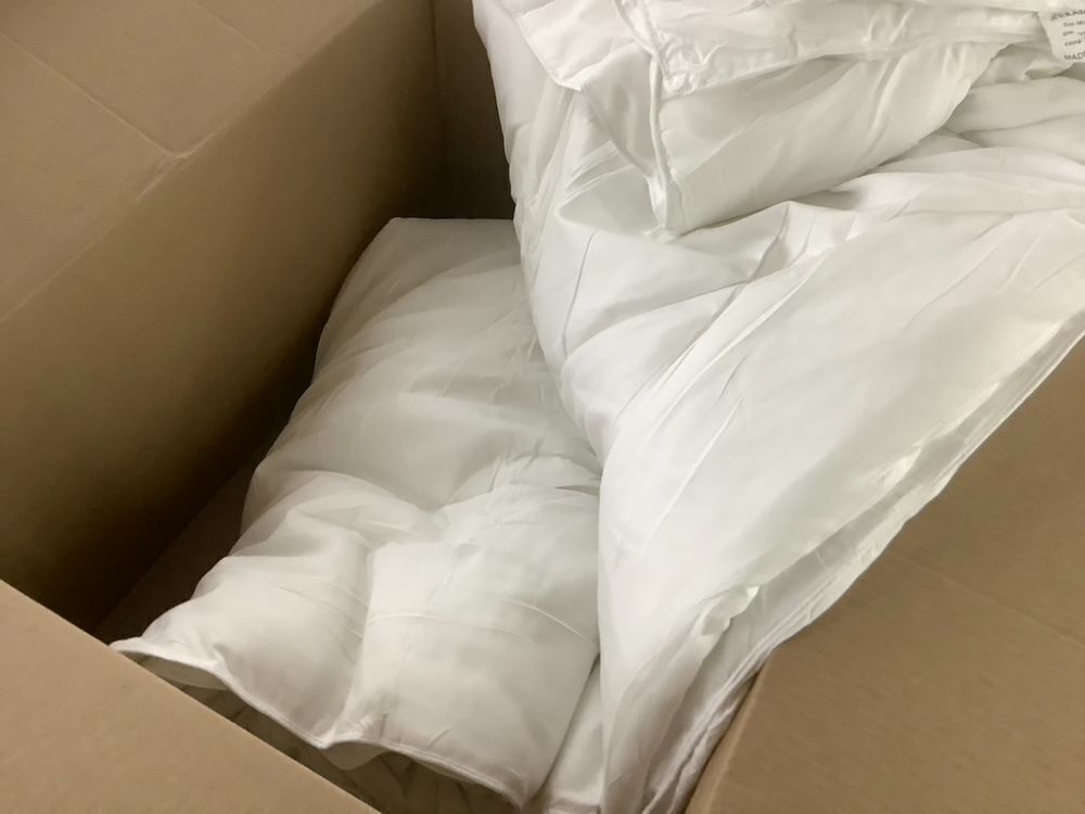 TEKAMON Duvet Insert, Queen - Image 3 - Lot 289