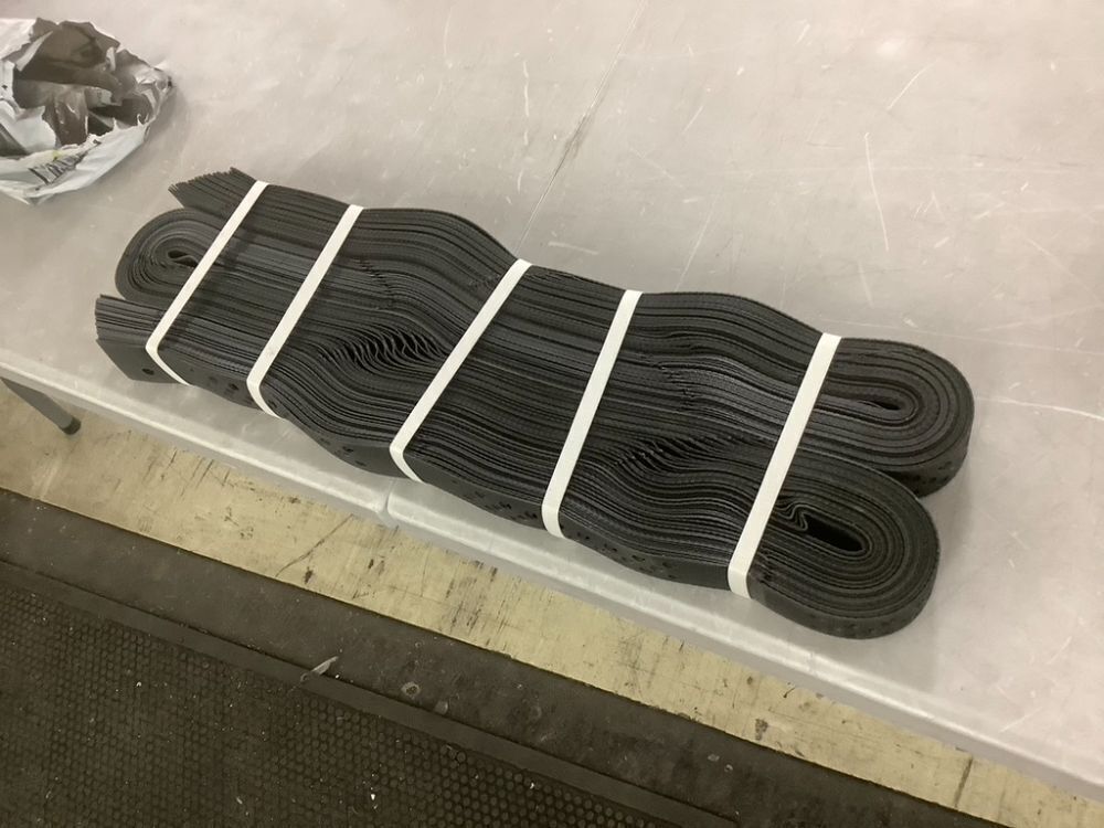 Expandable Folding Permeable Paver Honeycomb Grid, 2 Inch Depth, 6.5 x 16.5' - Image 2 - Lot 290