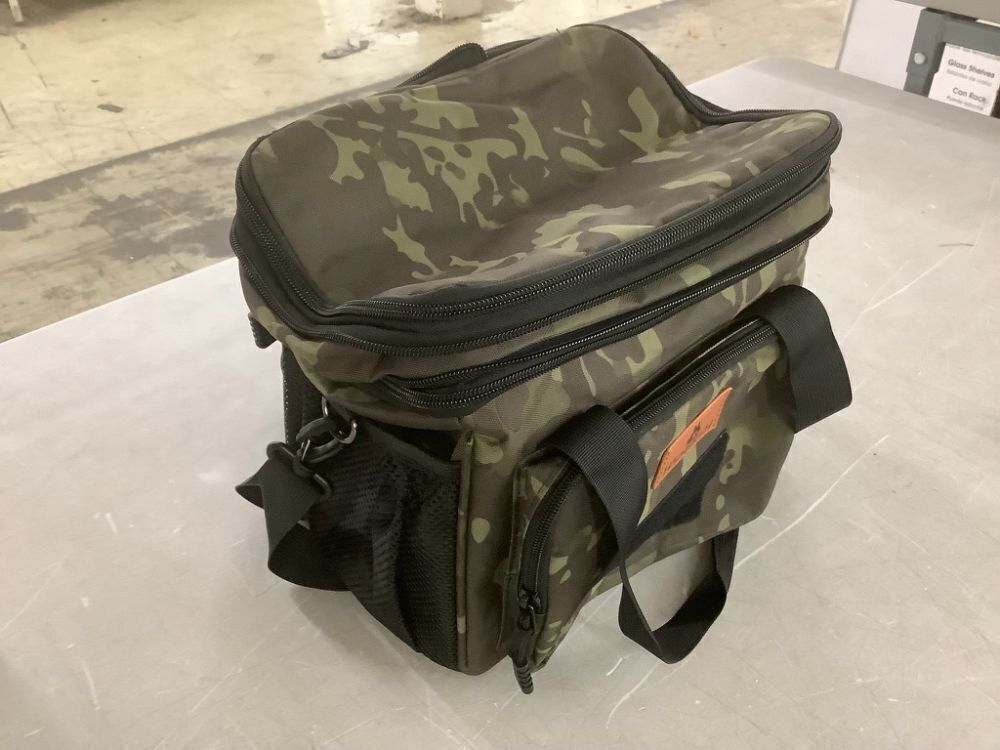 Expandable Insulated Lunch Bag - Image 2 - Lot 485