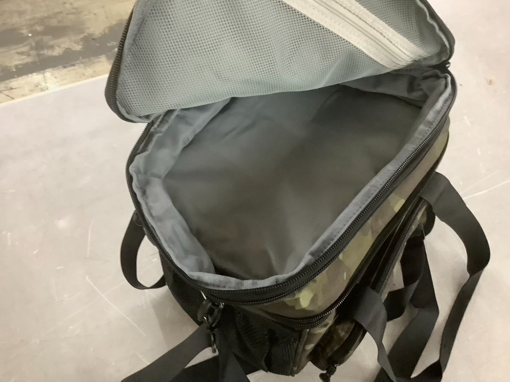 Expandable Insulated Lunch Bag - Image 4 - Lot 485