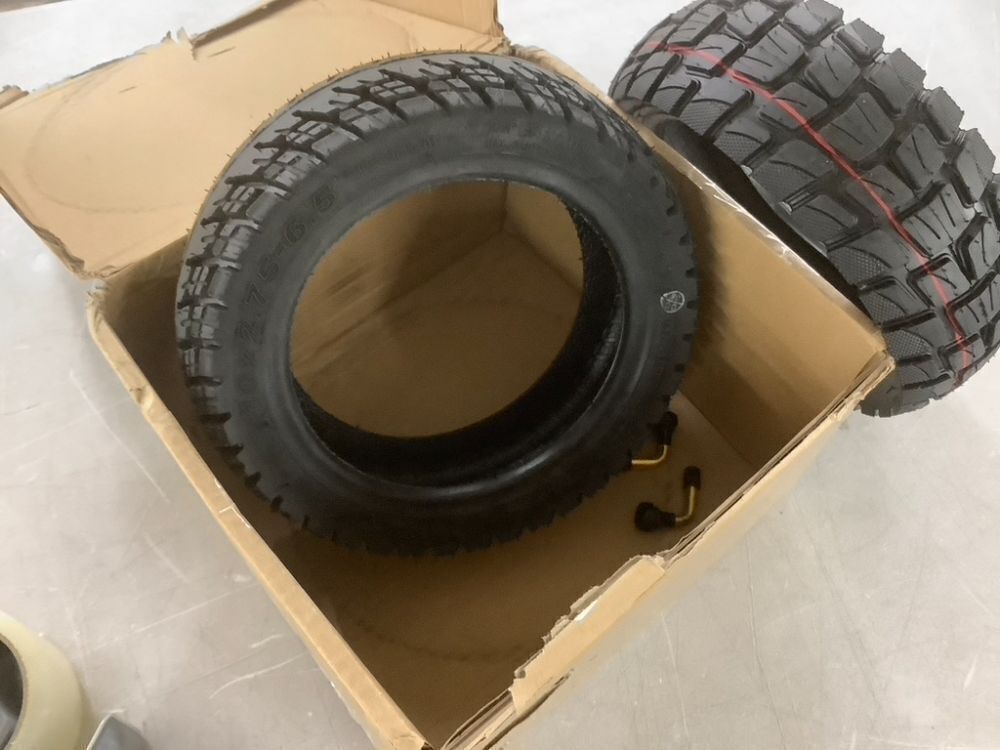 Tubeless Scooter Tires, 2 pc - Image 2 - Lot 693