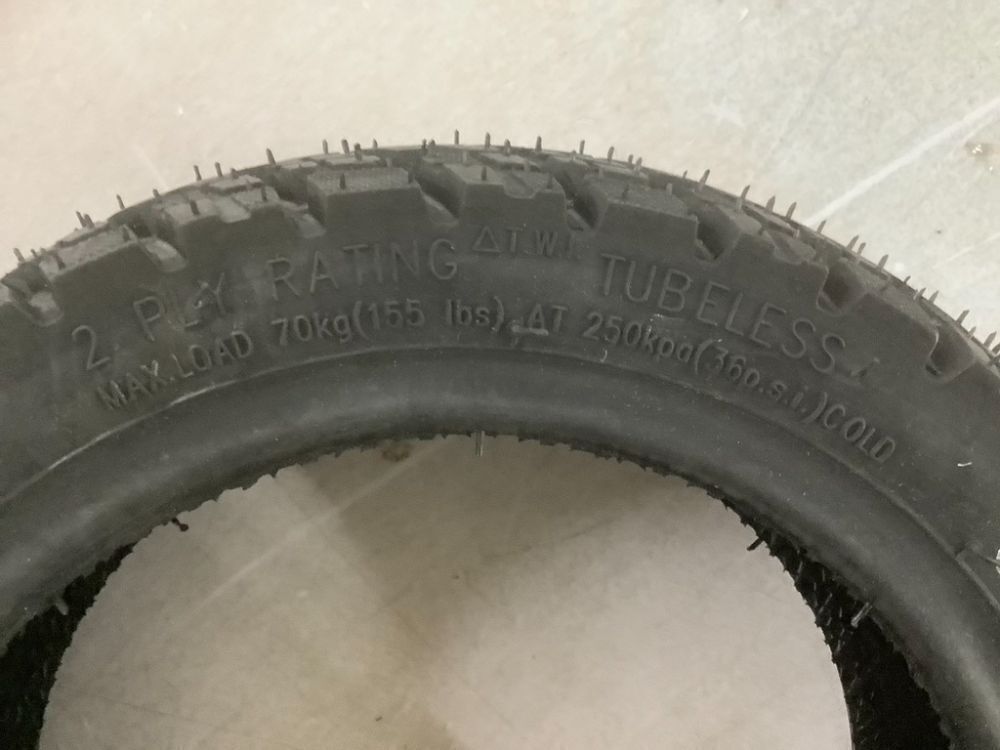 Tubeless Scooter Tires, 2 pc - Image 4 - Lot 693