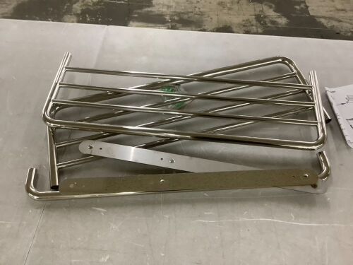 2-Tier Towel Rack Floating Shelf with Towel Bar - Lot 592