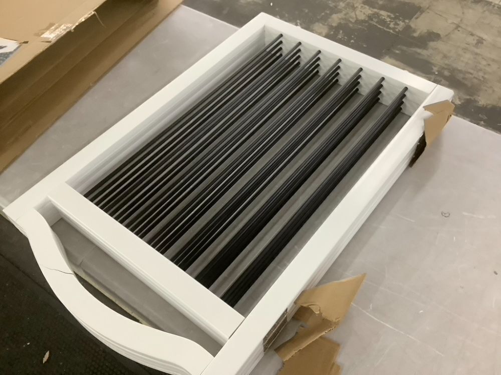 Freestanding Panel Pet Gate, 32" H, 4 Panel - Cracked Piece - Image 1 - Lot 397