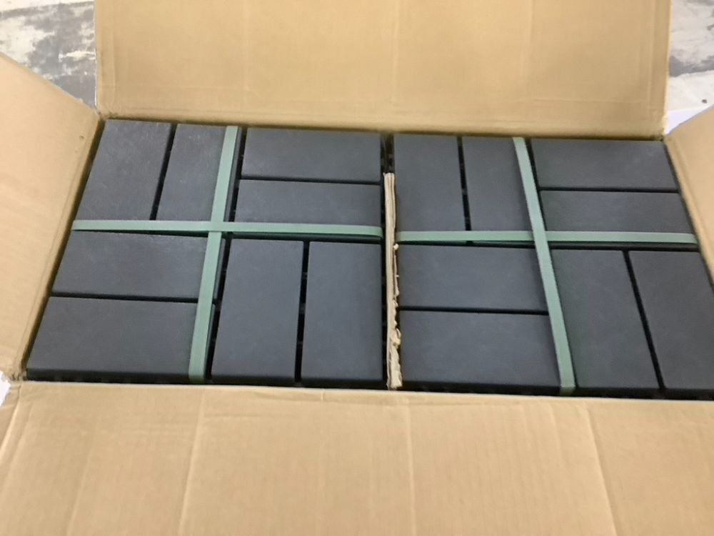 Interlocking Deck Tiles, 12" x 12", 44pc - Image 3 - Lot 293