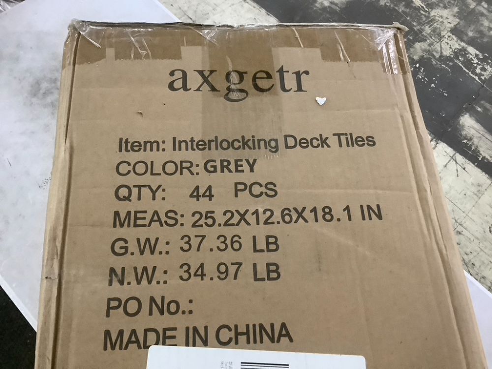 Interlocking Deck Tiles, 12" x 12", 44pc - Image 5 - Lot 293