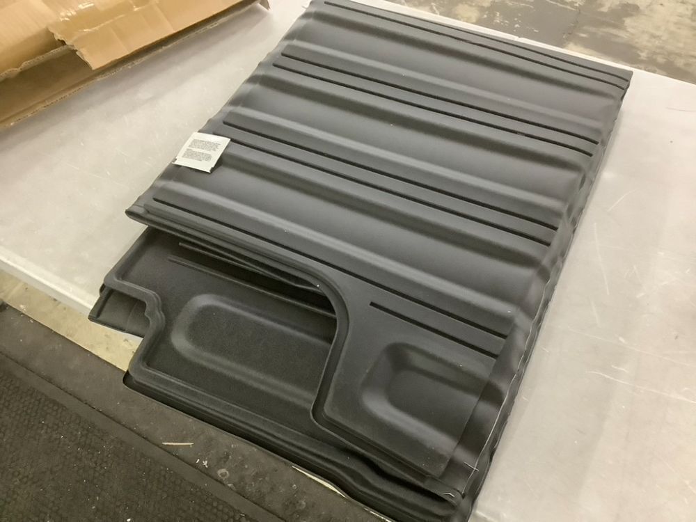 Truck Bed Mat for Jeep Gladiator 5' Bed 2020-2025 - Image 1 - Lot 299