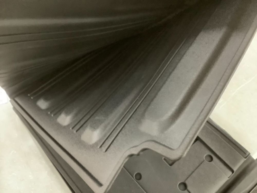 Truck Bed Mat for Jeep Gladiator 5' Bed 2020-2025 - Image 4 - Lot 299