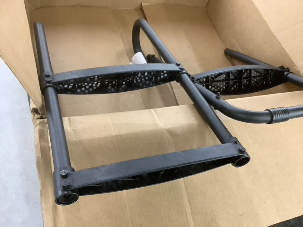 3 Step Pool Ladder - Image 3 - Lot 395