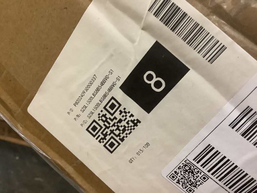 VEVOR Tri-Fold Non-Slip Aluminum Loading Ramp, 85" x 54" - Image 5 - Lot 60