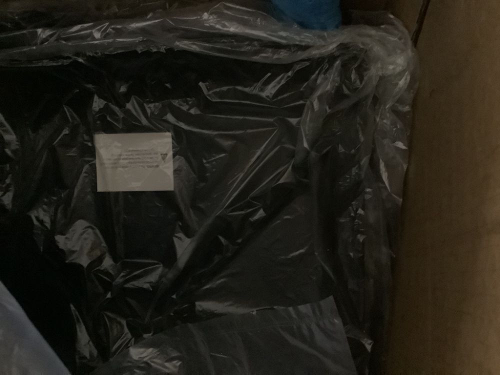 VINGLI 4 Pack Stackable Plastic Office Chairs - Image 6 - Lot 225