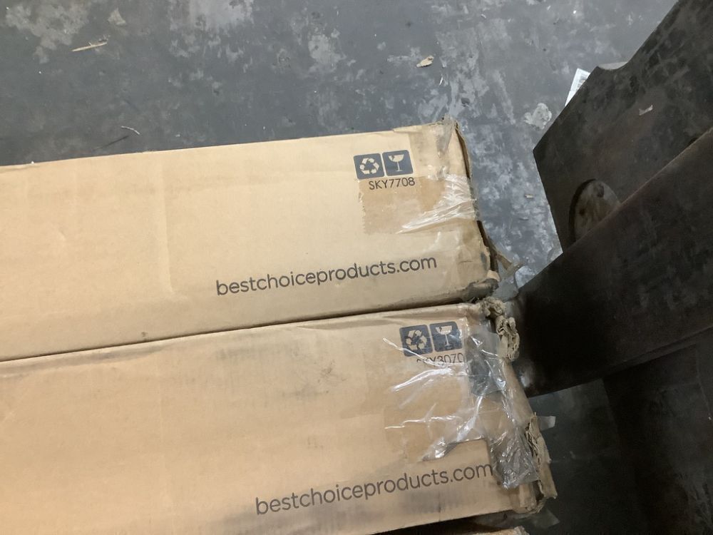 Lot of (6) 10' Patio Umbrellas - Uninspected - Image 5 - Lot 312