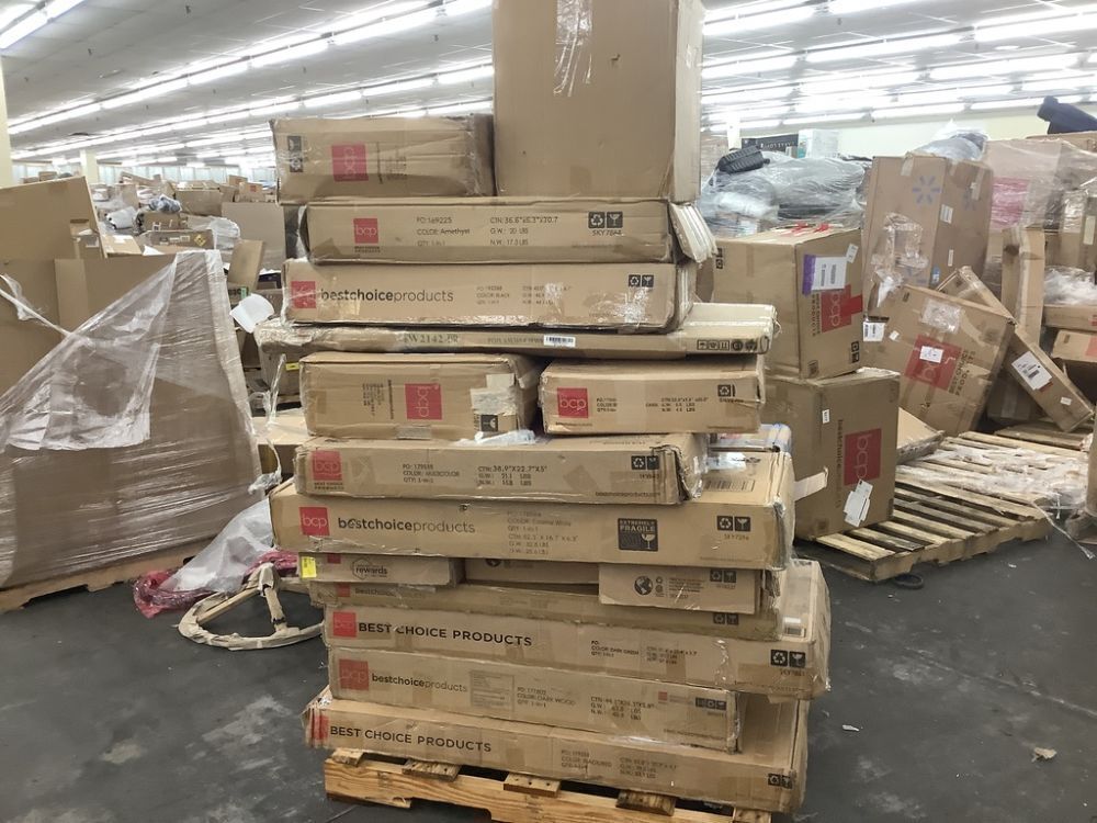 Pallet of Return Items, 20pc - Uninspected - Image 1 - Lot 315