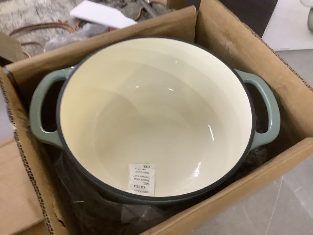 Cast-Iron Dutch Oven Kitchen Cookware w/ Enamel, Handles - 6qt - Image 3 - Lot 322