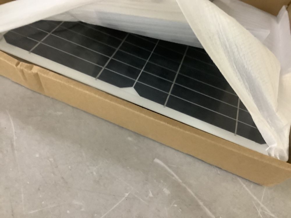 Solar DC to AC Power Inverter - Image 4 - Lot 132