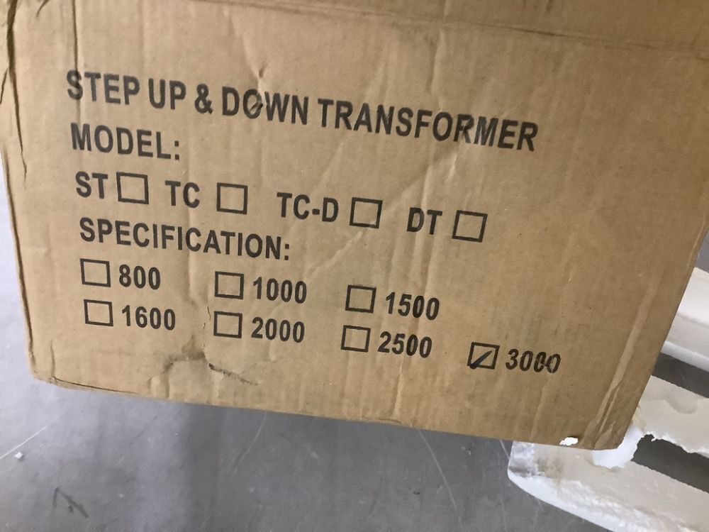 Heavy Duty Step Up/Down Power Converter 3000Watts - Image 6 - Lot 137