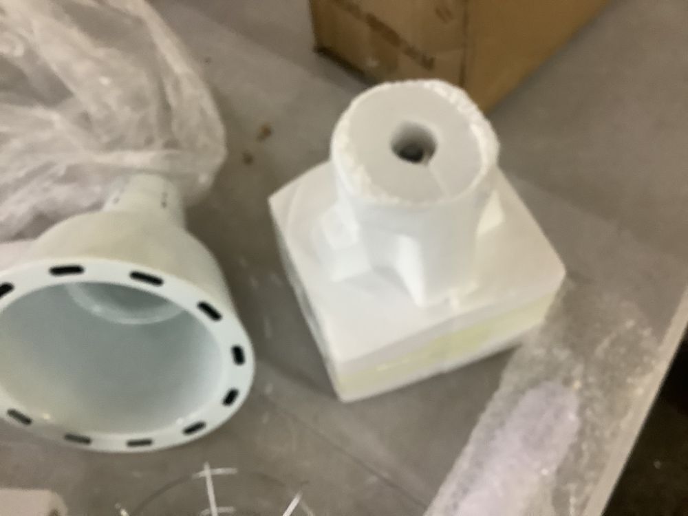 275W 110V Single Head Infrared Heat Lamp - Image 4 - Lot 690