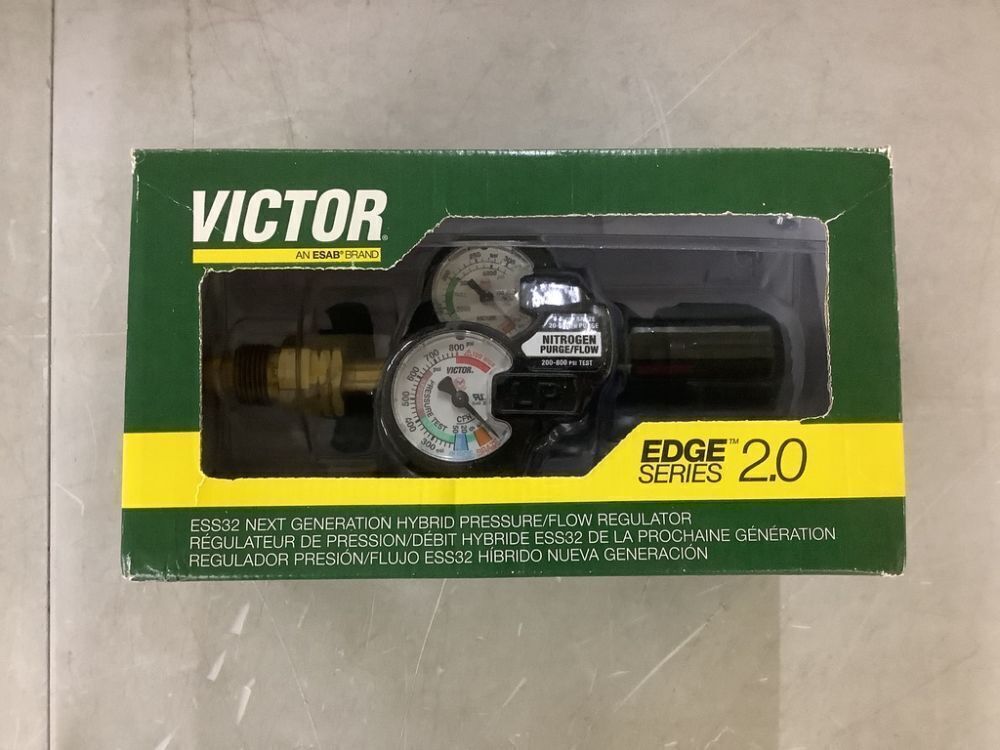 Victor ESS32-PFH-580 Pressure-Flow Hybrid Regulator, Nitrogen Purge - Image 2 - Lot 681