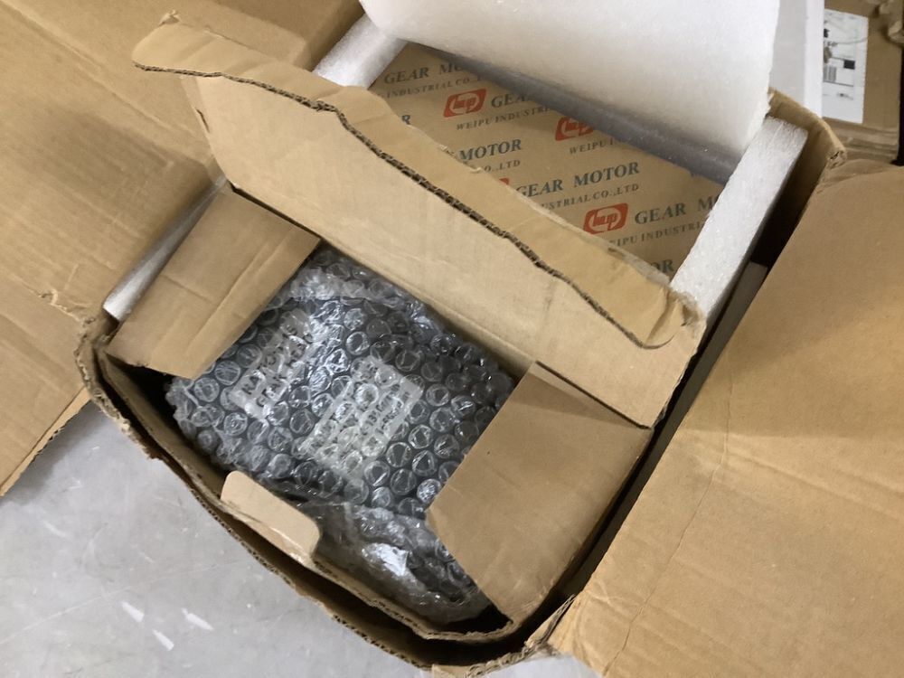 110V 40W 15K AC Gear Motor High Torque Electric Gear Motor with Speed Reduction Controller 1:15 90RPM - Image 2 - Lot 684