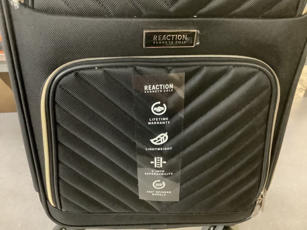 Kenneth Cole Reaction Chelsea 20" Polyester-Twill Expandable Carry On and Tote Bag - Image 3 - Lot 109
