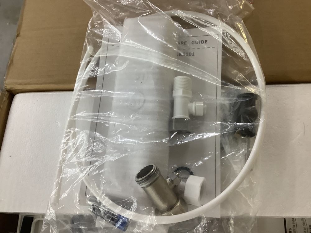 VALBELV Electric Elongated Bidet Toilet Seat with Dryer & Warm Water, Rear/Front/SPA Wash, Slow Close, Remote Control - Image 4 - Lot 138JF