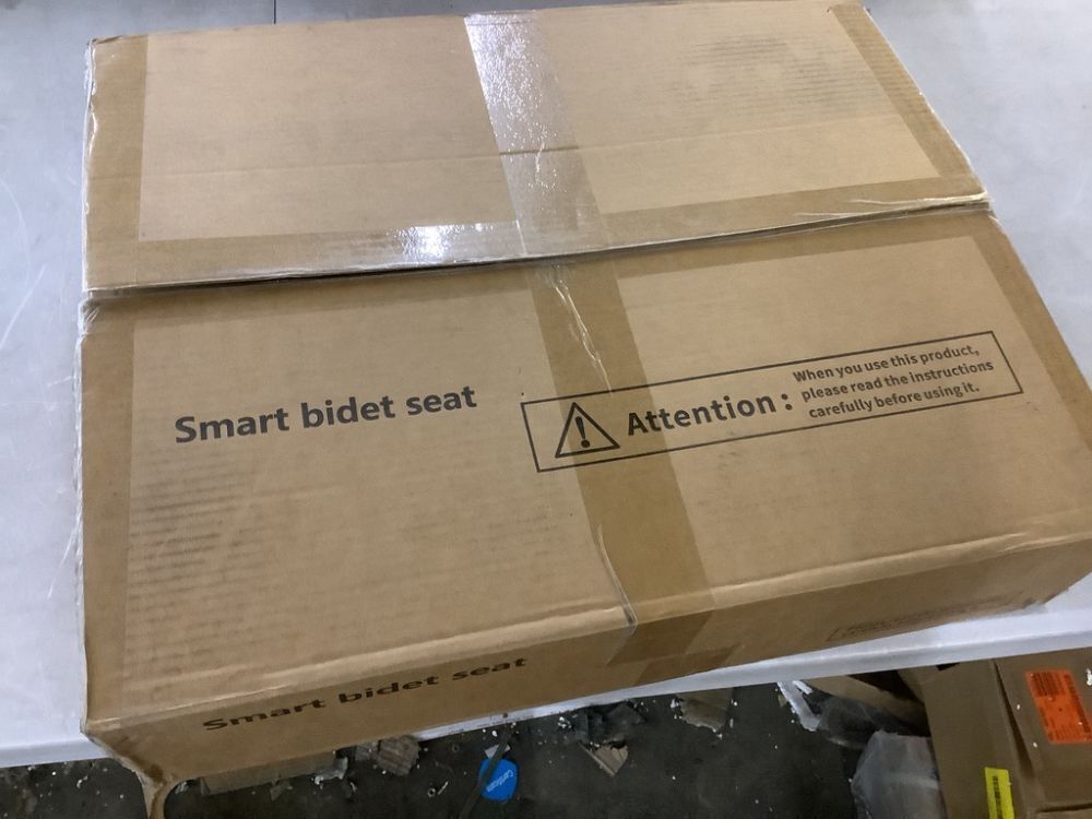 VALBELV Electric Elongated Bidet Toilet Seat with Dryer & Warm Water, Rear/Front/SPA Wash, Slow Close, Remote Control - Image 6 - Lot 138JF