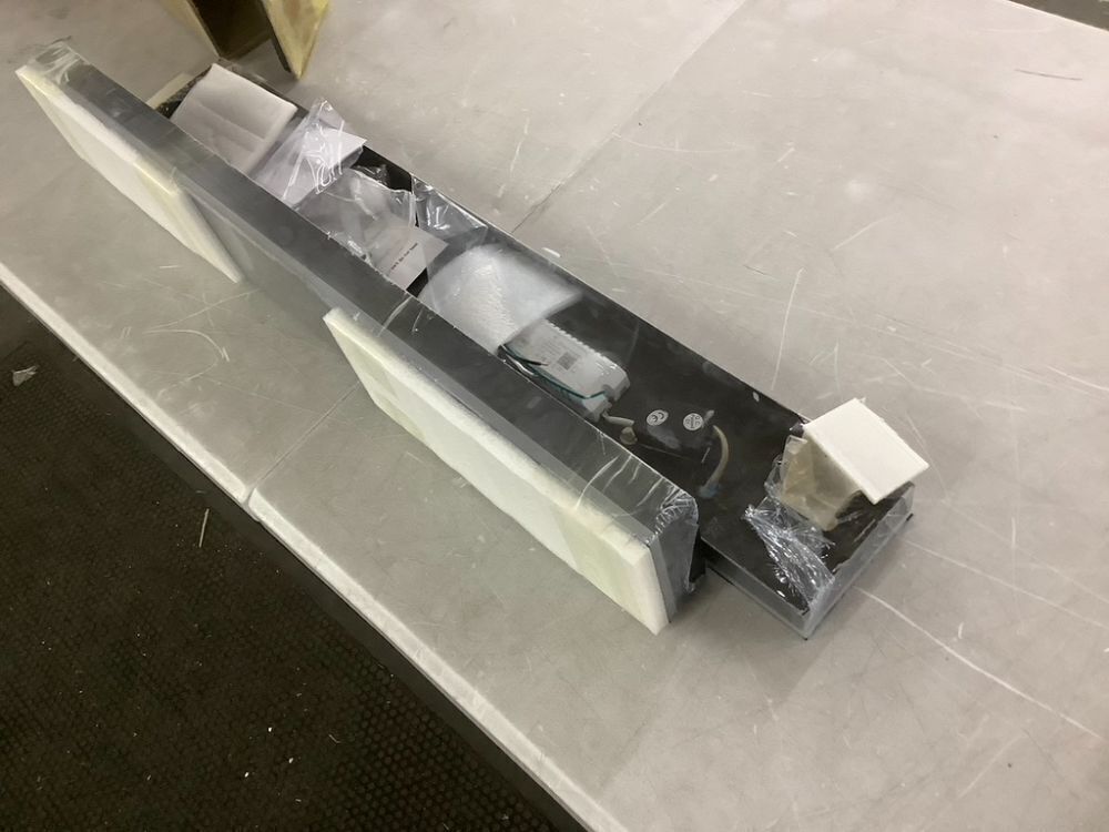 Levxhotty 31inch Modern Outdoor Dimmable Wall Light, 4.33 Inch Wide, 2 pc - Image 3 - Lot 201