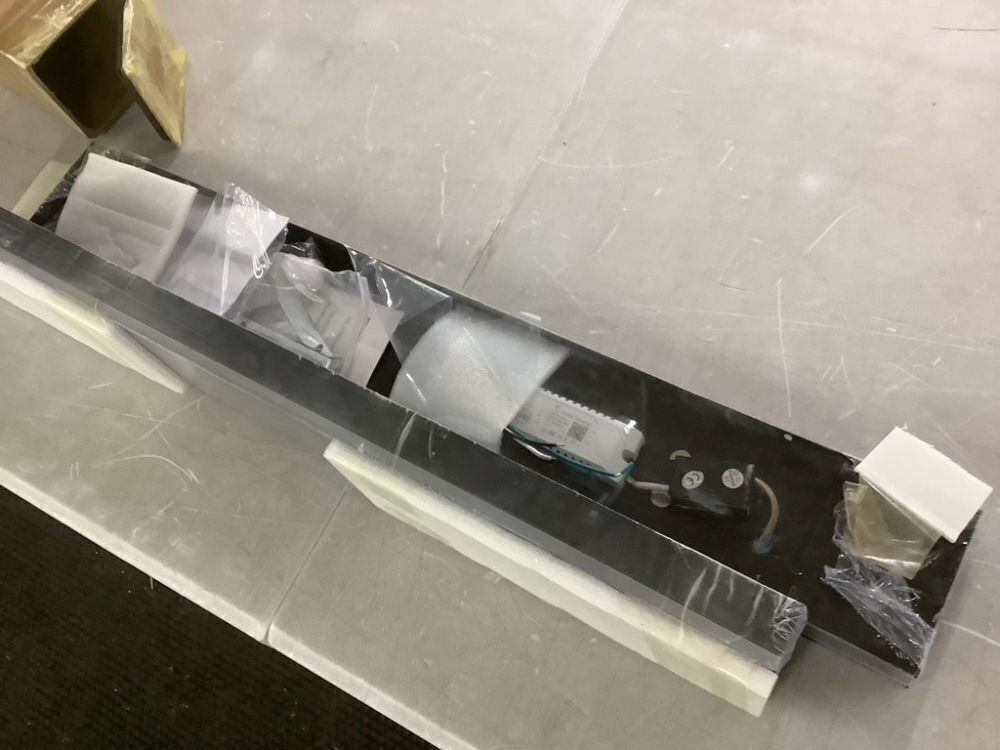 Levxhotty 31inch Modern Outdoor Dimmable Wall Light, 4.33 Inch Wide, 2 pc - Image 4 - Lot 201